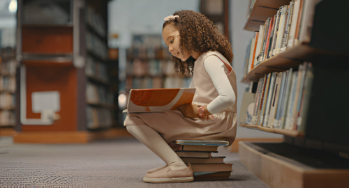 Libri scolastici: prezzi in lieve aumento, ma serve aiuto per le famiglie